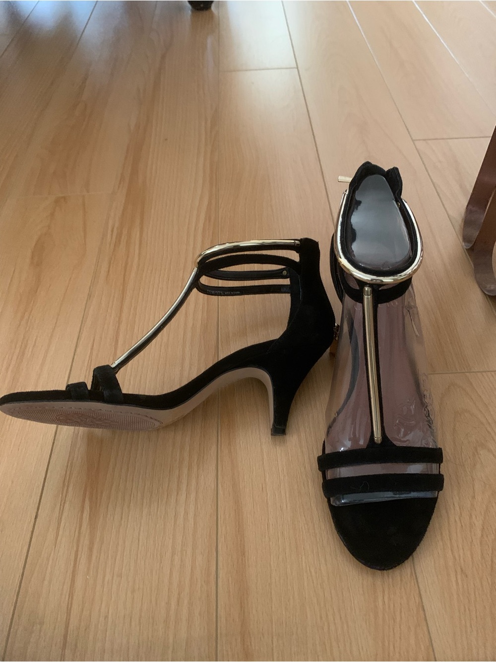 Vince Camuto Black Suede T-Strap Mid Heel Sandals with Gold Accent